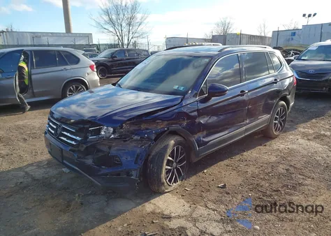 2021 Volkswagen Tiguan 2.0T Se/2.0T Se R-Line Black/2.0T Sel z USA, uszkodzony, nr VIN 3VV3B7AX8MM055358